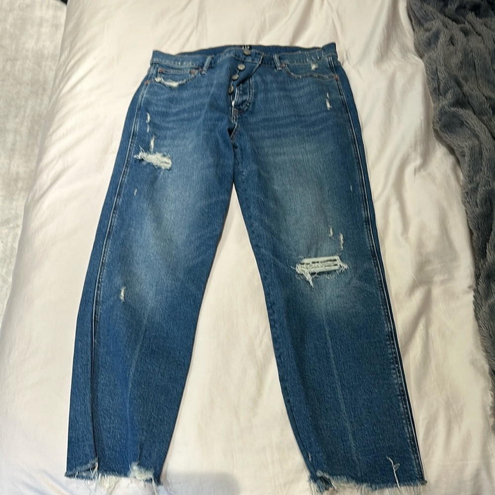 GAP Button Fly Cropped Frayed Jeans